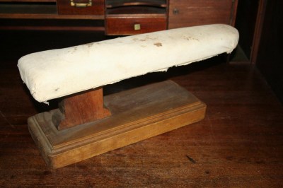 Stiraspalle legno e stoffa